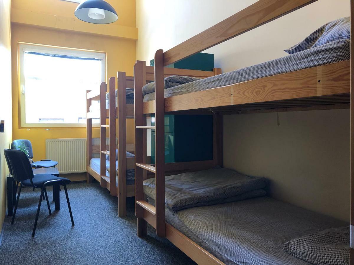 Go Hostel Rewolucji Лодзь Екстер'єр фото
